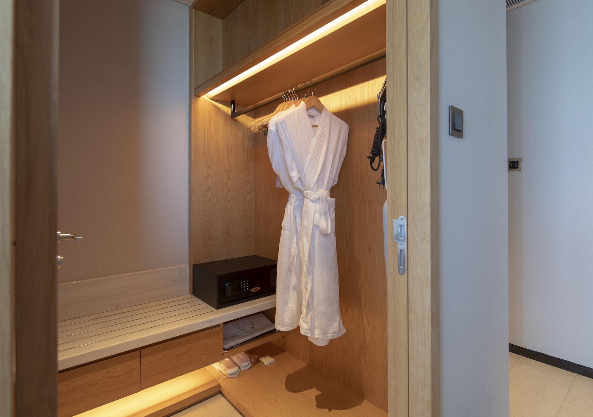 Hilton Garden Inn Zhuhai Hengqin Exterior photo