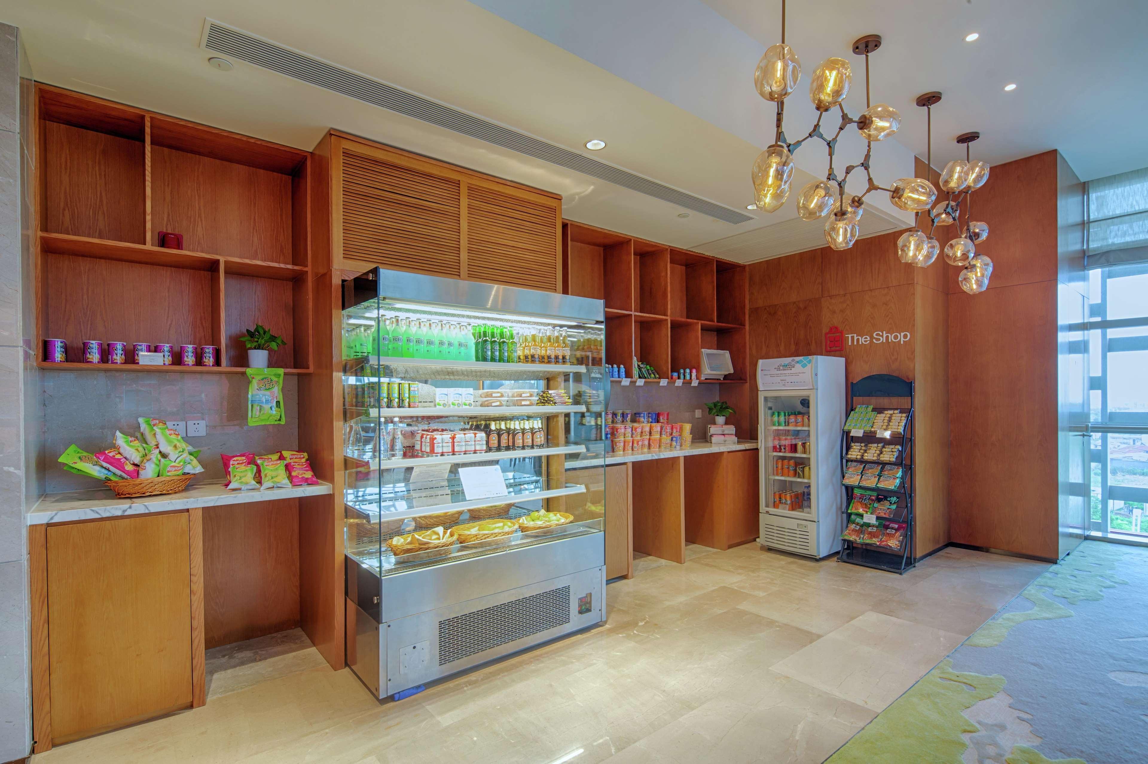 Hilton Garden Inn Zhuhai Hengqin Exterior photo