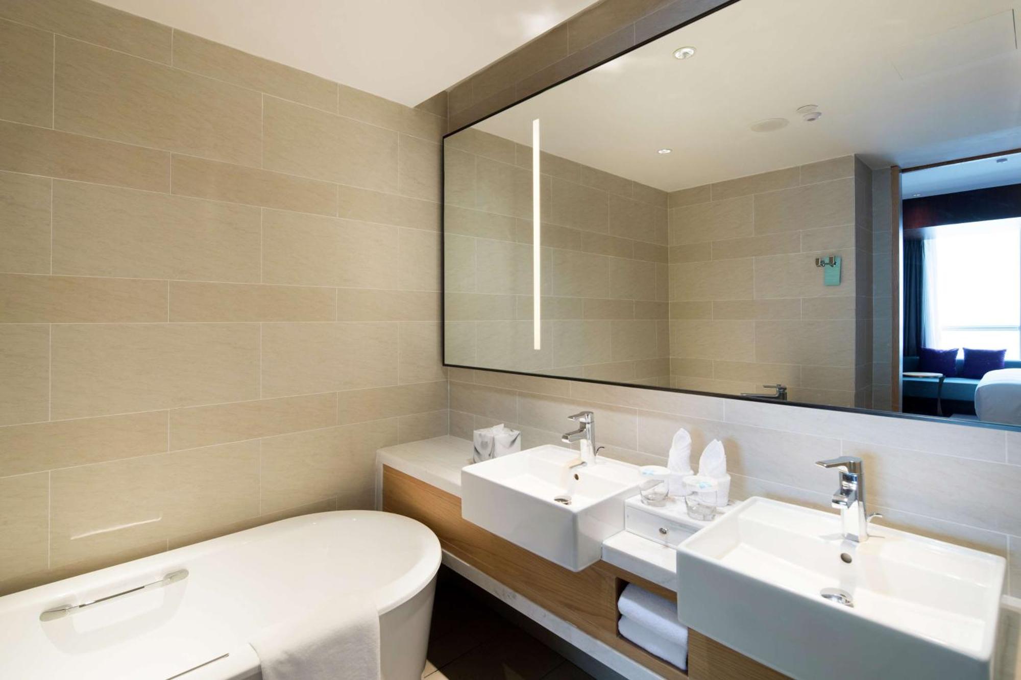 Hilton Garden Inn Zhuhai Hengqin Exterior photo